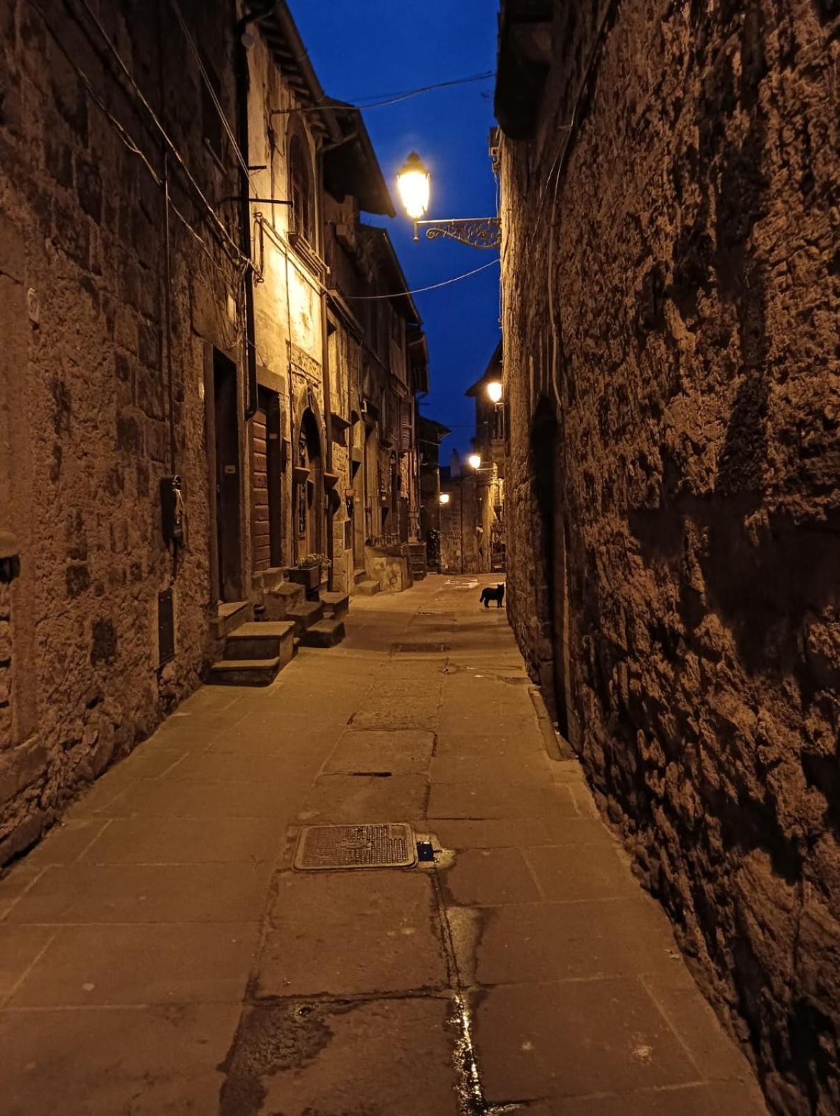 Sospesi Nel Borgo Vitorchiano Bagian luar foto