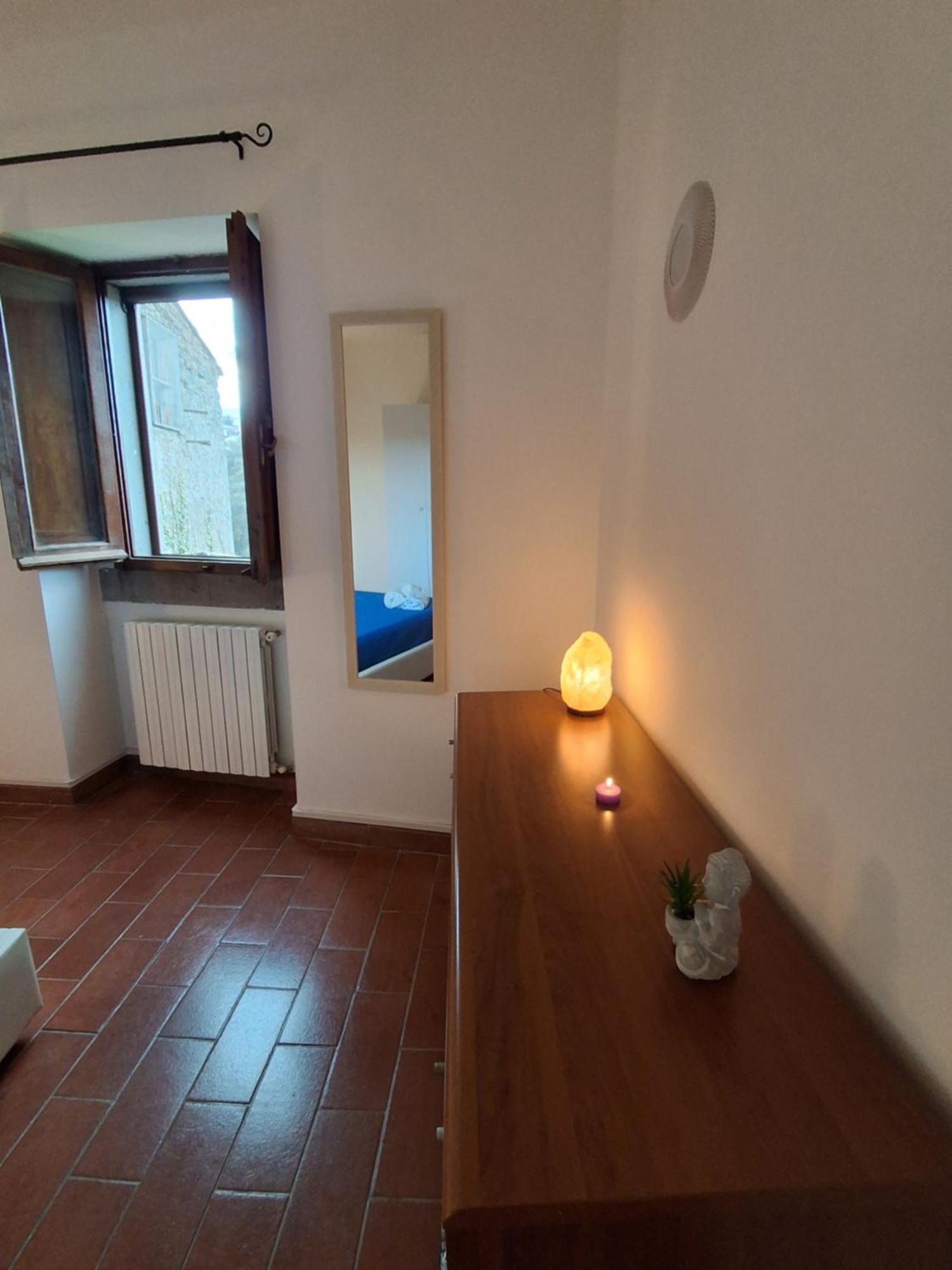 Sospesi Nel Borgo Vitorchiano Bagian luar foto