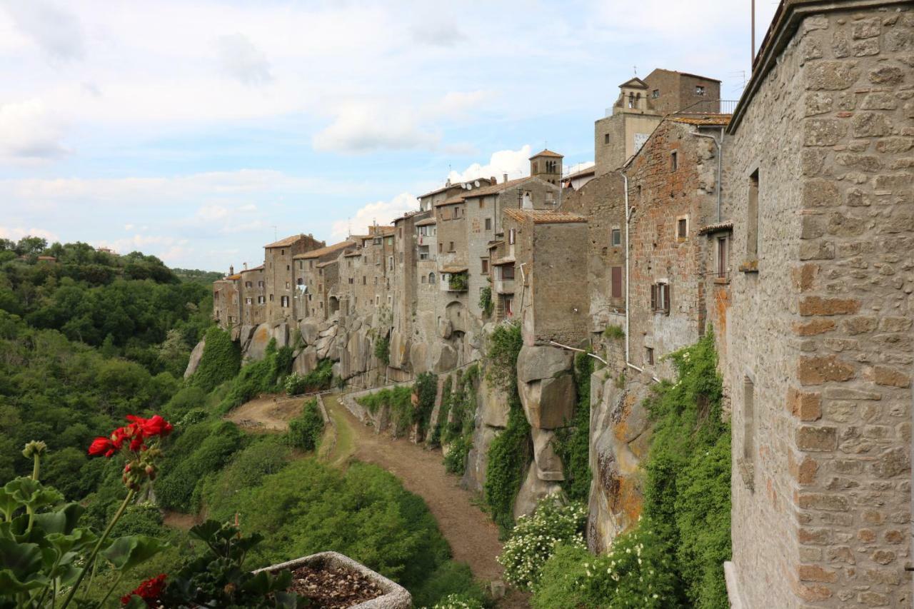 Sospesi Nel Borgo Vitorchiano Bagian luar foto